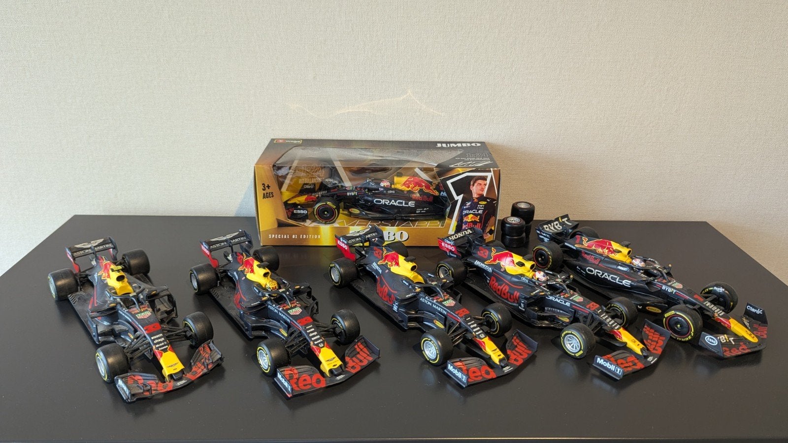 Red Bull Racing modelauto's Bburago 1:24, Ophalen of Verzenden, Nieuw, Bburago