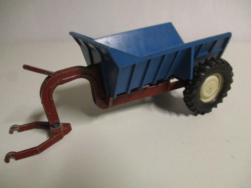 Britains dumper( blauw), Hobby en Vrije tijd, Modelauto's | 1:32, Ophalen of Verzenden, Gebruikt, Tractor of Landbouw, Britains