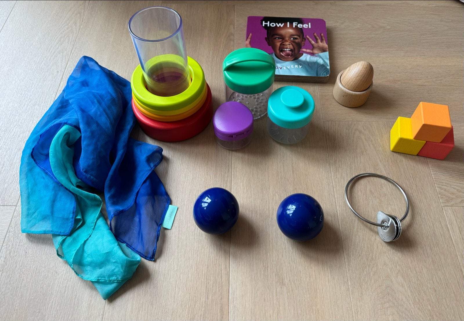 Lovevery speelgoed set - De Ontdekker (13-15 maanden), Ophalen of Verzenden, Zo goed als nieuw, Overige typen