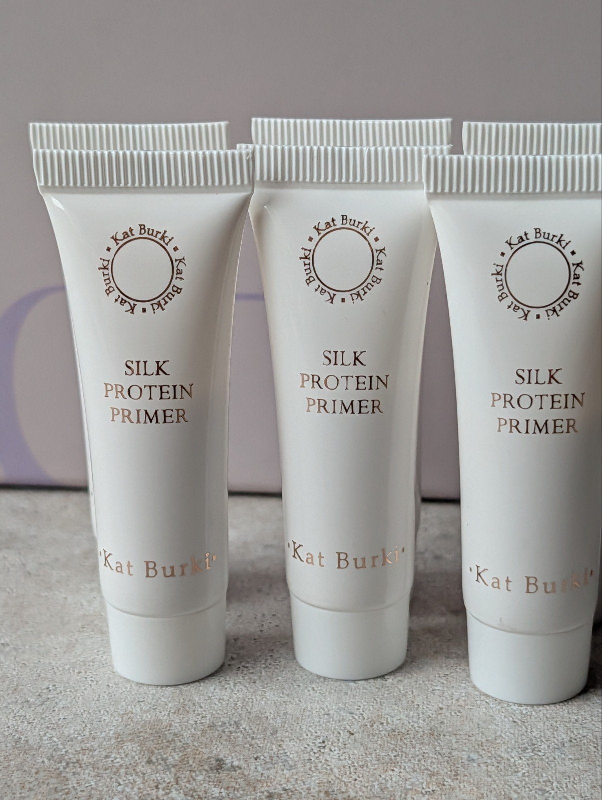 Kat Burki Silk Protein Primer 6 stuks x 10 ml luxe primer, Ophalen of Verzenden, Nieuw, Gehele gezicht