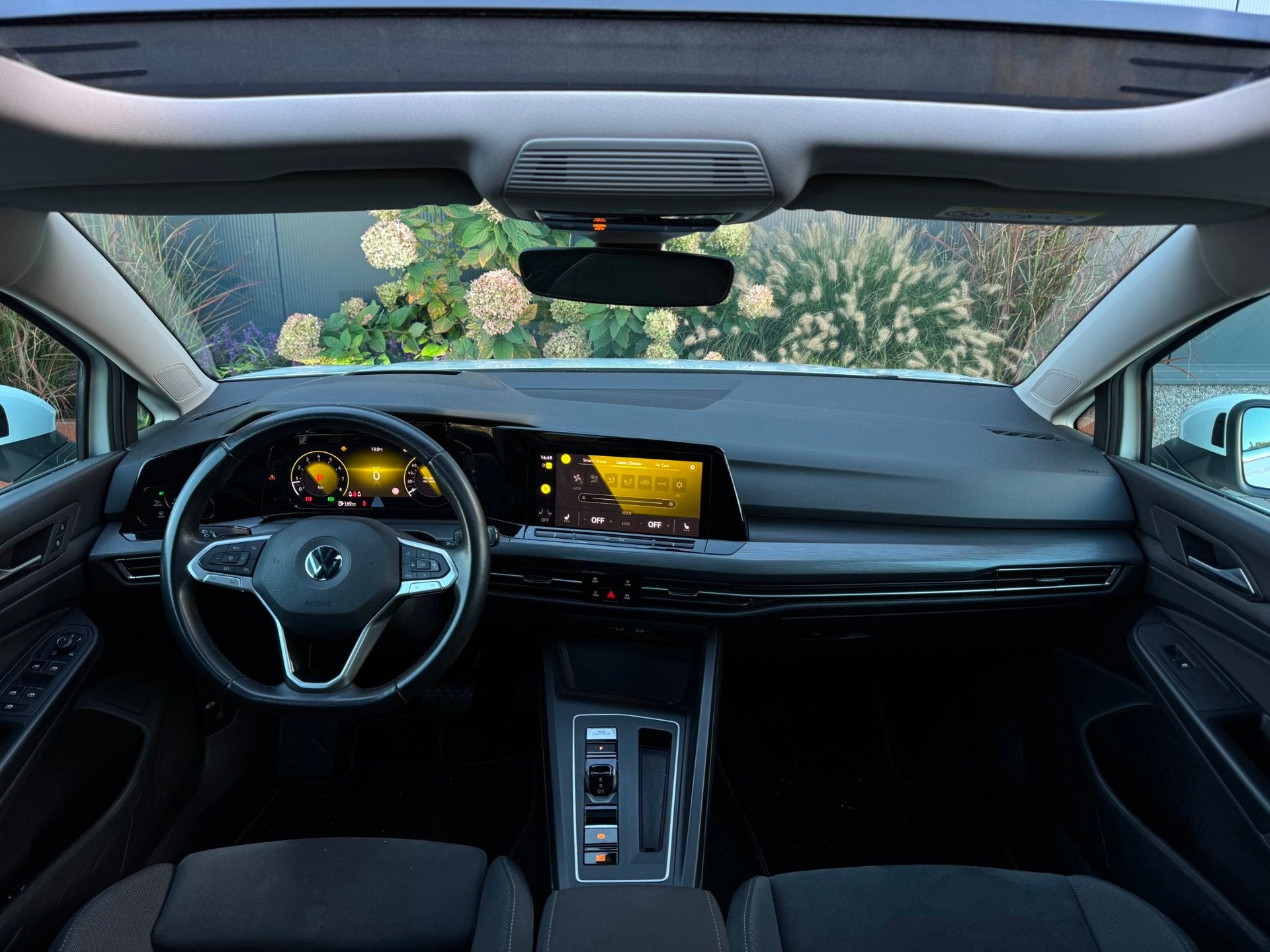 Volkswagen GOLF 1.5 eTSI | Pano | HUD | IQ | Memory | Dodeho, Auto's, 4 cilinders, Alcantara, Wit, Bedrijf