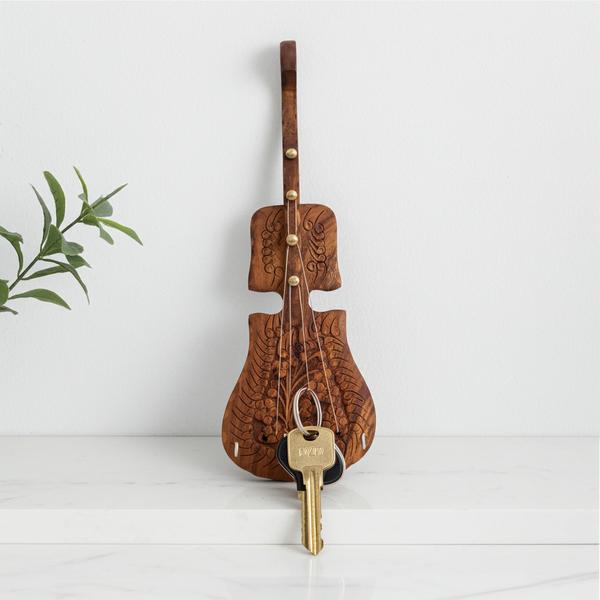 Vintage Sleutelhouder in Vorm van Viool – Houten Decor, Hout, Verzenden, Overige stijlen, Zo goed als nieuw