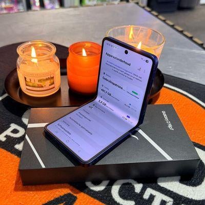 Samsung Z flip7 512GB model: SM-F766B Blue Shadow € 629,99, Blauw, Zo goed als nieuw, Android OS, Zonder abonnement
