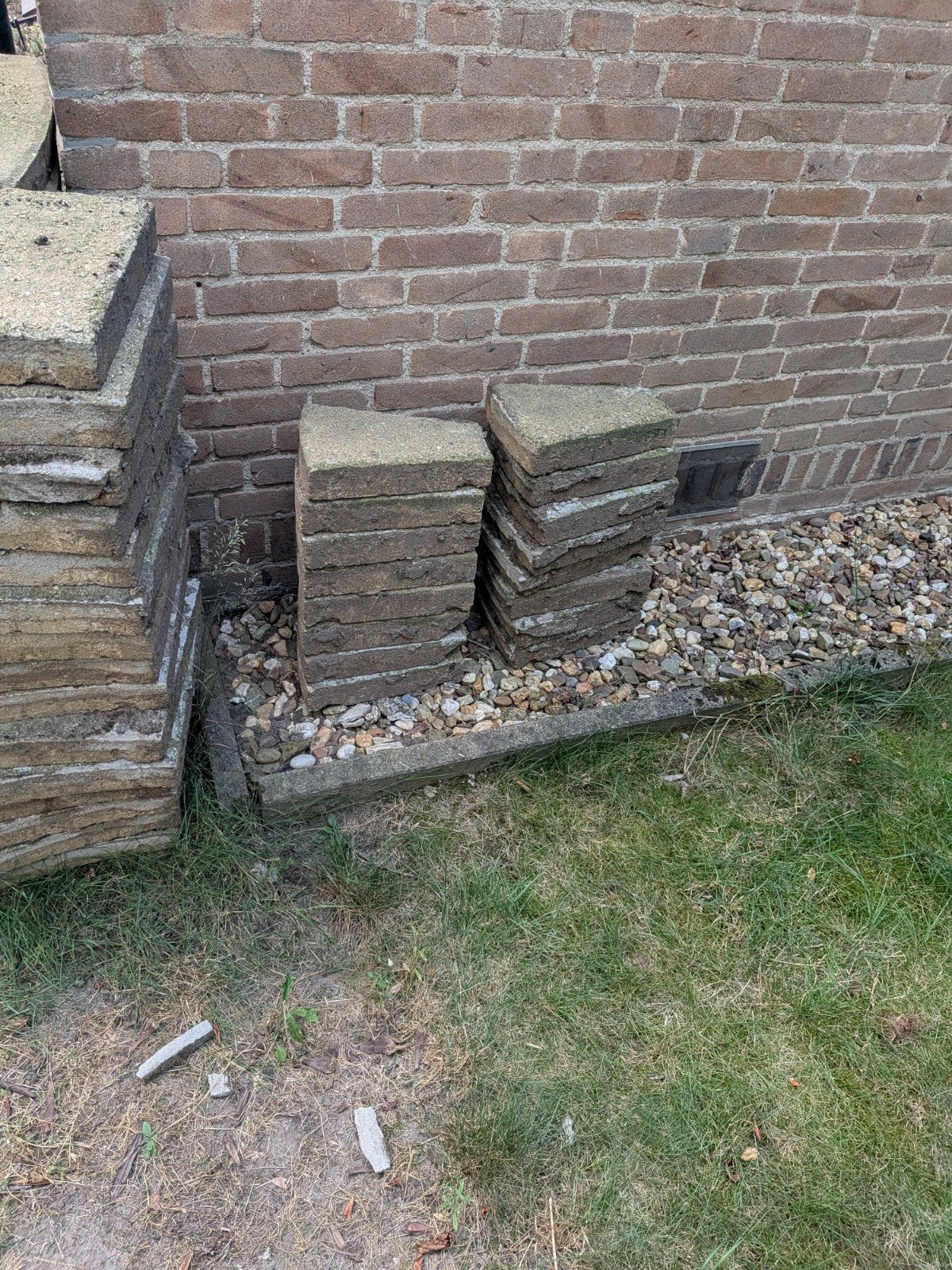 Gratis af te halen stenen, Tuin en Terras, Ophalen, Gebruikt, 10 m² of meer, Beton