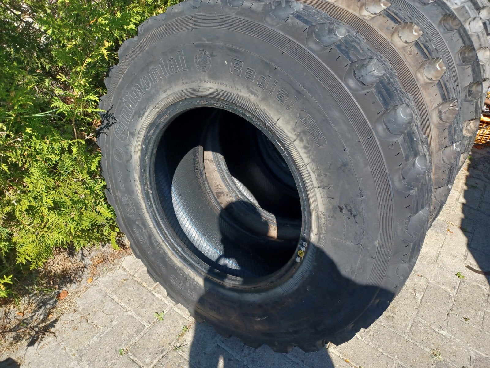 Continental 12.5 R 20 MPT banden gebruikt, Zakelijke goederen, Ophalen of Verzenden, Continental, Info@continental-reifen.de, Continental AG, Vahrenwalder Str. 9, 30165 Hannover, Duitsland