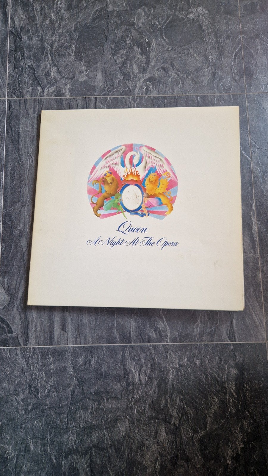 Queen - A Night At The Opera LP (1975)