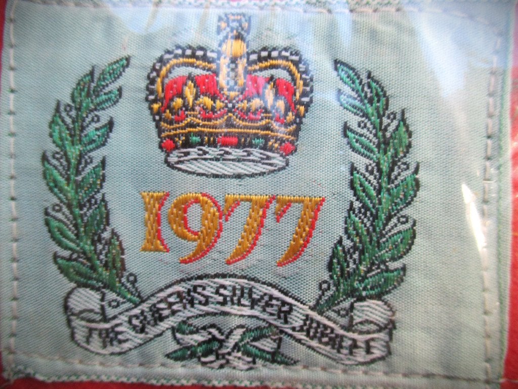 Badge 1977~Glenthorne series~Queen's Silver Jubilee, Ophalen of Verzenden, Nieuw, Buitenland, Overige typen
