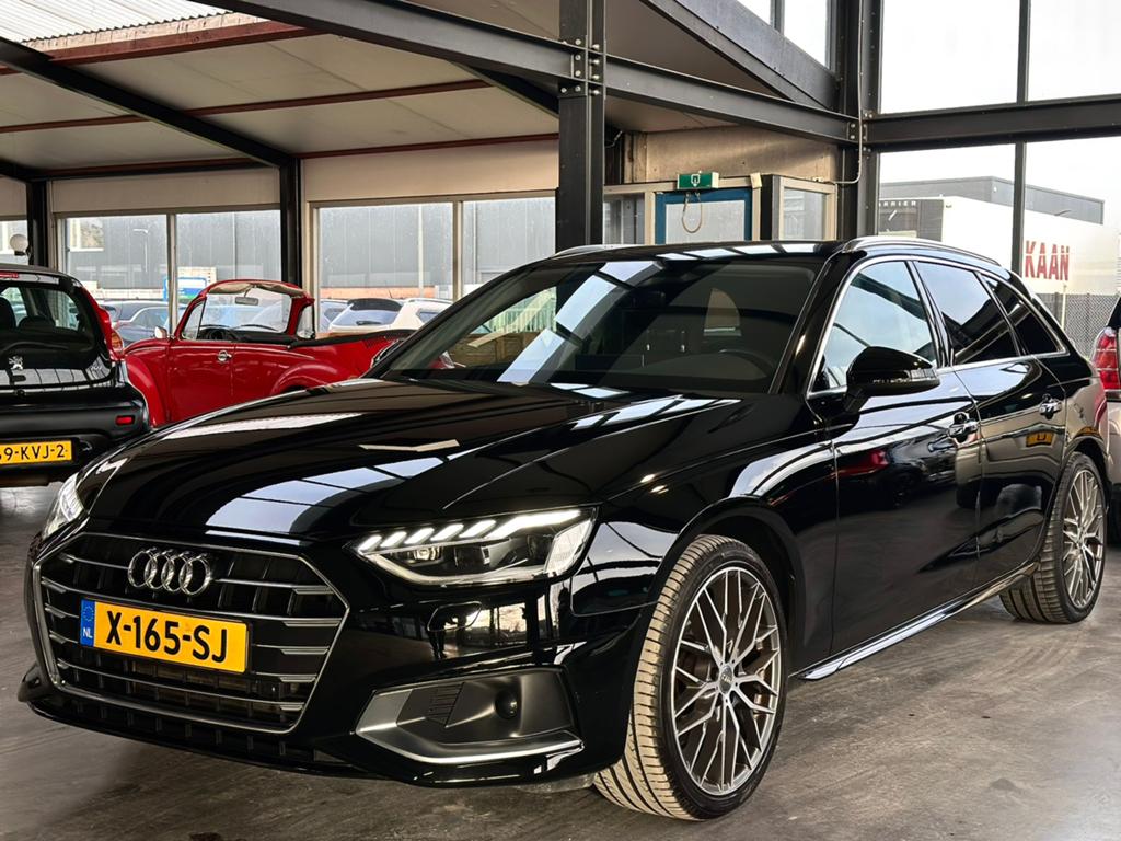 Audi A4 2.0 40Tfsi-Matrix Led-Digital cockpit-stoelverwarmin, Auto's, Audi, Stof, 1984 cc, A4, Zwart