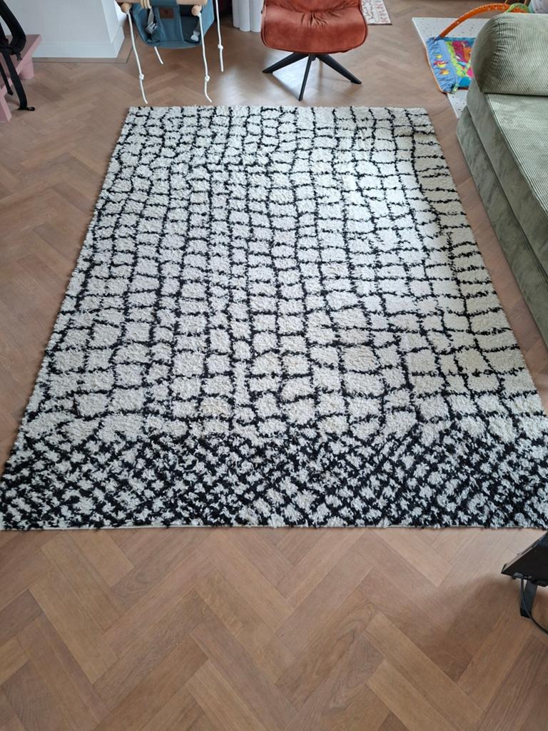 Groot vloerkleed 200x300 cm – zwart/wit – zachte uitstraling, Ophalen, Gebruikt, 200 cm of meer, 200 cm of meer