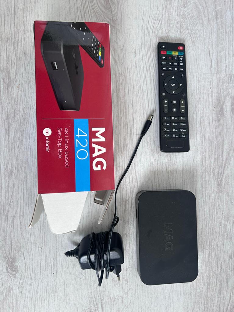 MAG420 IPTV Box - Beste Kwaliteit 4K Linux Set-Top Box, Ophalen of Verzenden, Zo goed als nieuw, Decoder