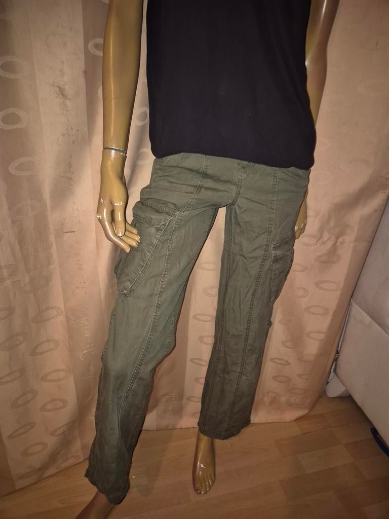 Groene Cargo Broek - Comfortabel en Stijlvol H&M maat 32, H&M, Ophalen of Verzenden, Zo goed als nieuw, Maat 34 (XS) of kleiner
