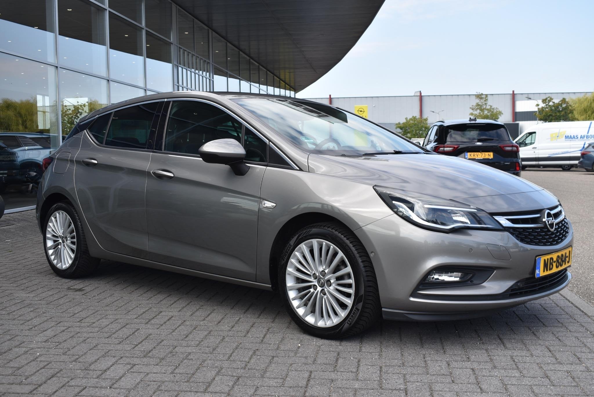 Opel Astra 1.4 Innovation | Panoramadak | Trekhaak | Climate, Auto's, 12 maanden, Stof, Gebruikt, 620 kg