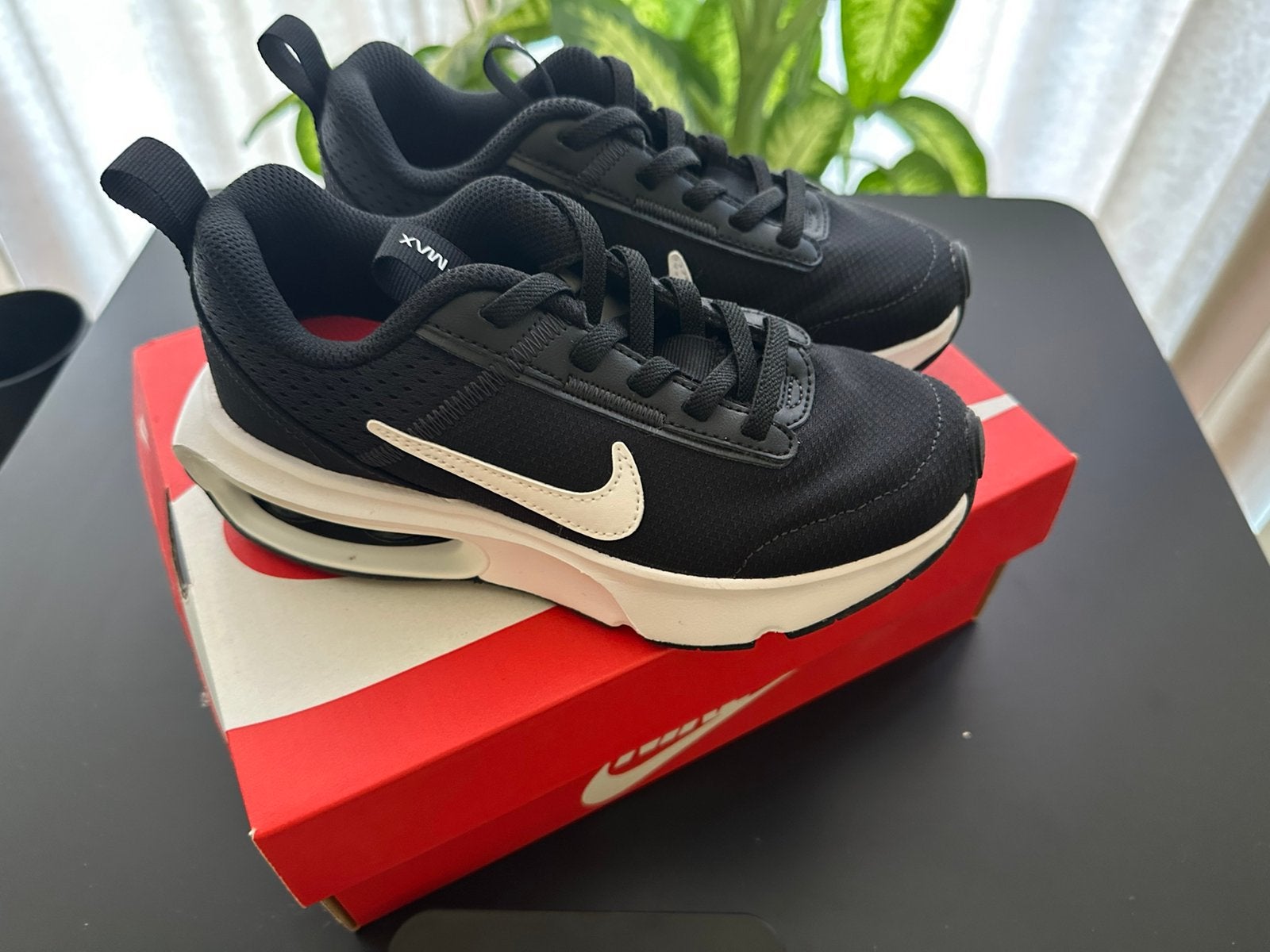Nike air max voor kinderen maat 31, Ophalen of Verzenden, Zo goed als nieuw, Hardloopschoenen, Nike