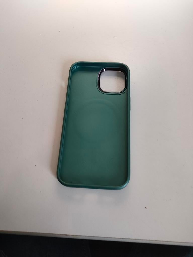 Donkergroen iPhone 15 hoesje, Ophalen, Gebruikt, Hoesje of Tasje, Schokbestendig