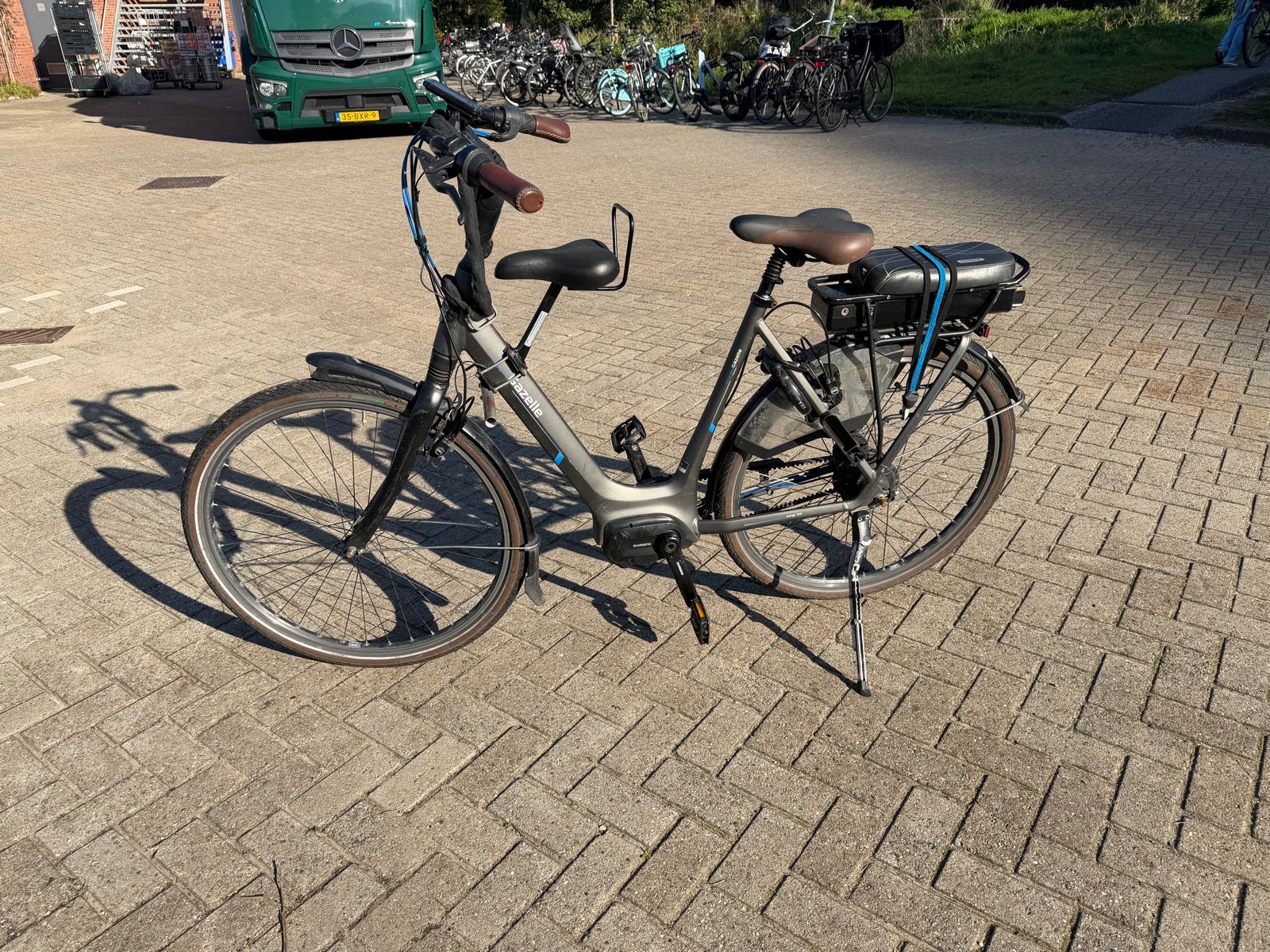 Gazelle Orange C310 e-bike met lader en kinderzitjes, Fietsen en Brommers, Ophalen, Gebruikt, 50 km per accu of meer, 55 tot 59 cm