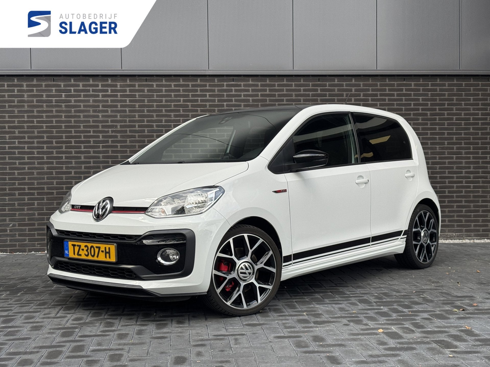 Volkswagen Up! 1.0 TSI GTI - Clima|Stoelverwarming|Cruise, 970 kg, Stof, 4 stoelen, 116 pk