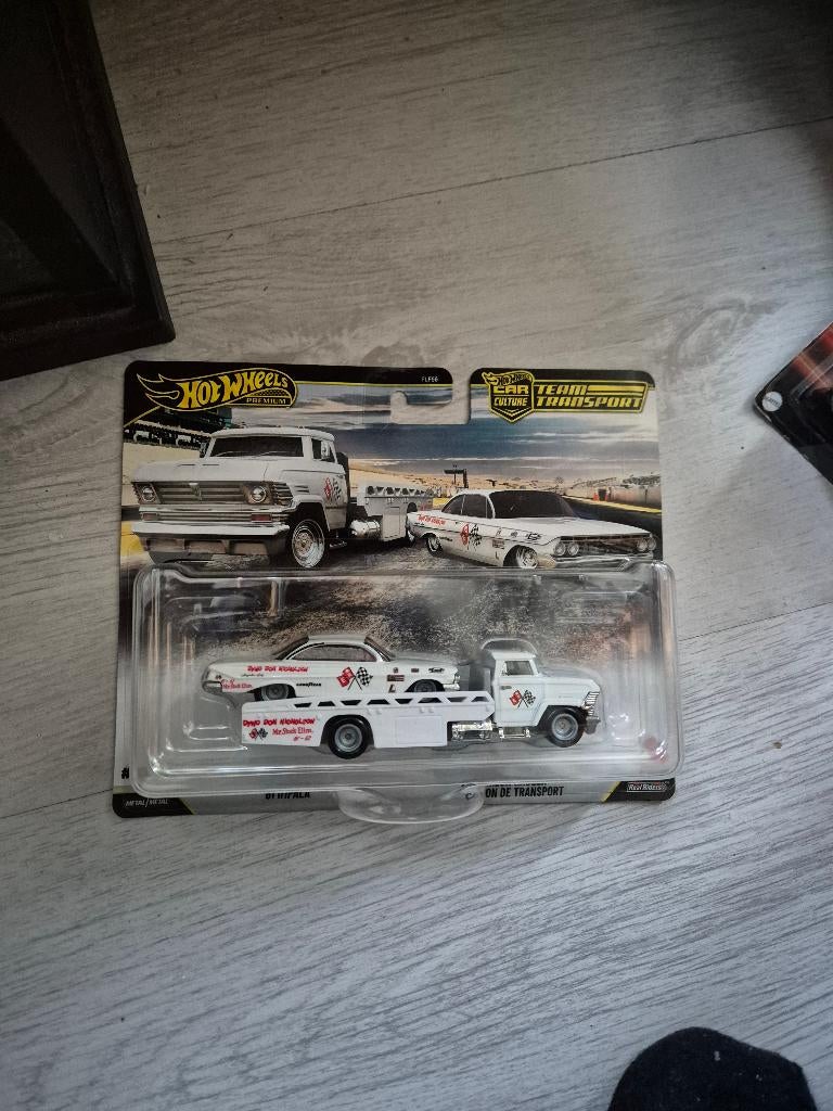 Hot Wheels Team  1961 Chevrolet Impala Horizon Hauler, Ophalen of Verzenden, Nieuw, Auto