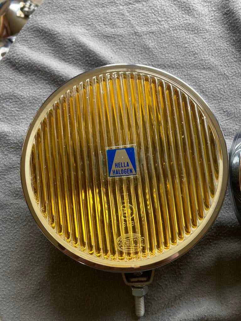Oldtimer 2 Hella mistlampen type 170 en 18 cm, Auto-onderdelen, Verlichting, Ophalen of Verzenden, Gebruikt