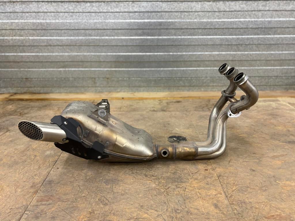 Yamaha MT-09 uitlaat., Motoren, Onderdelen | Yamaha, Ophalen of Verzenden, Gebruikt