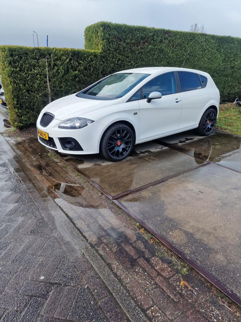 SEAT León