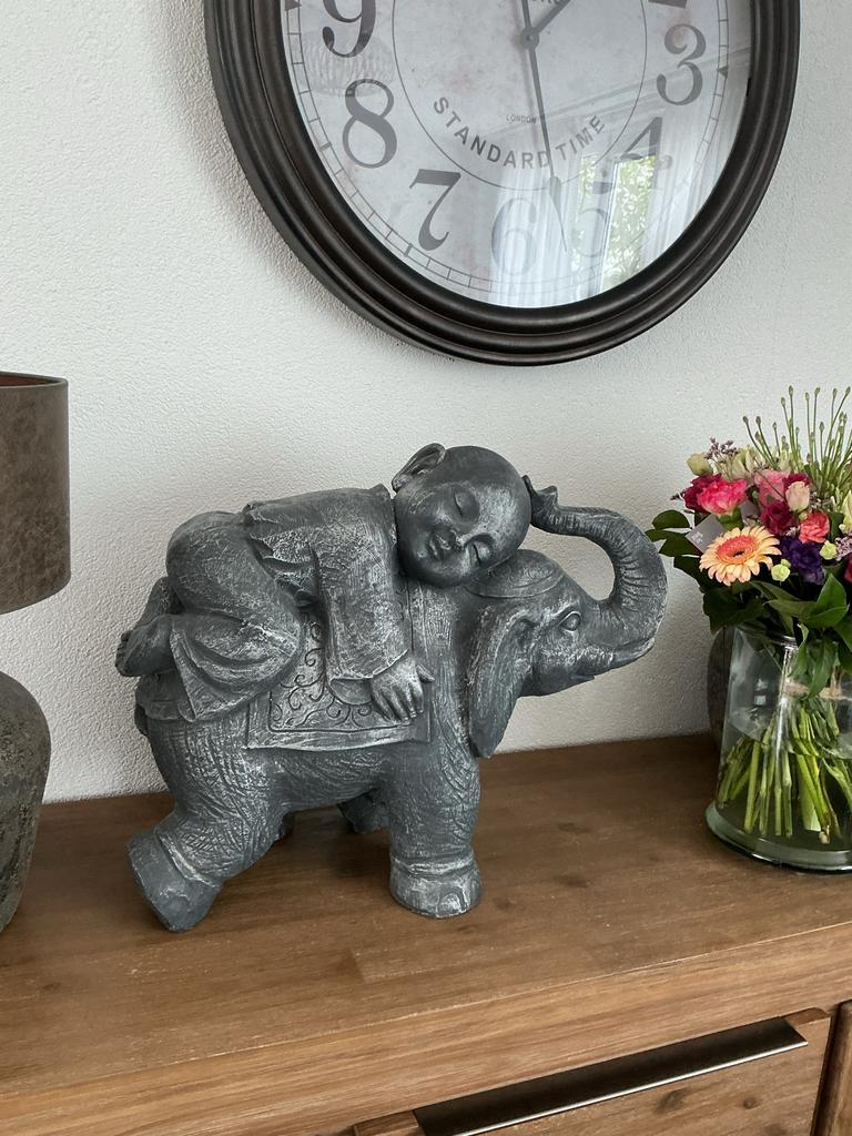 Decoratief beeld olifant met slapend kind - Grijs, Ophalen of Verzenden, Grijs, Steen/keramiek, Oosters
