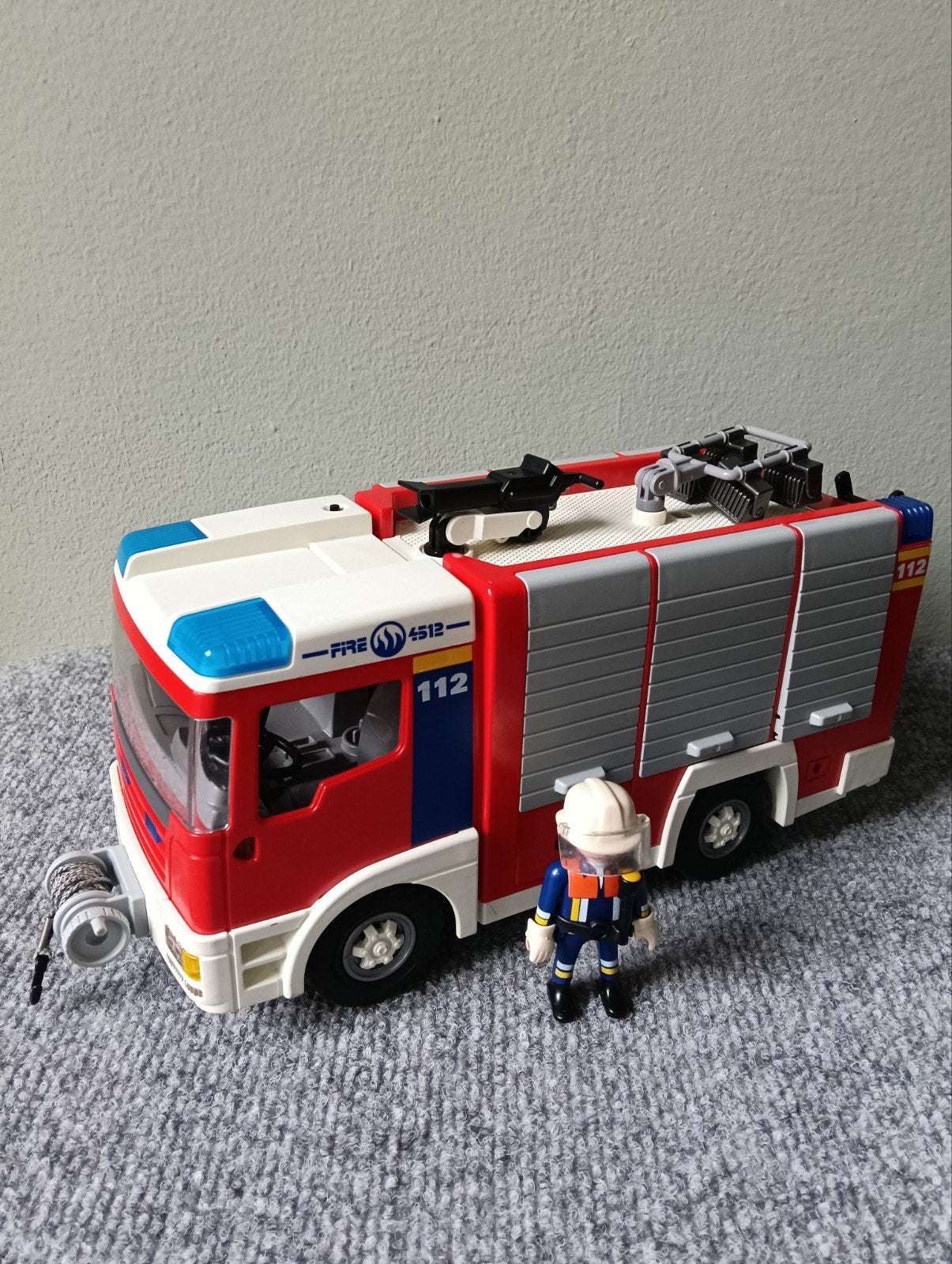 Playmobil Brandweerwagen met Brandweerman en Accessoires, Kinderen en Baby's, Speelgoed | Playmobil, Lieselotjetweedehandsspeelgoed@gmail.com