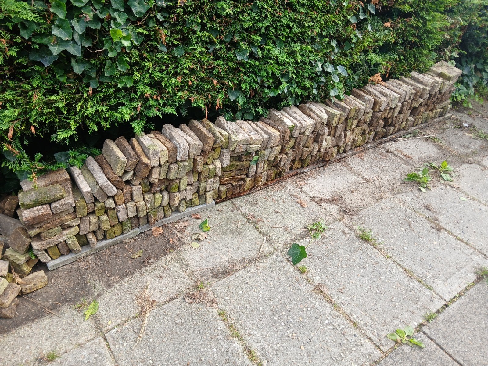 Oude boeren geeltjes, Tuin en Terras, Ophalen, Gebruikt, Beton, Klinkers