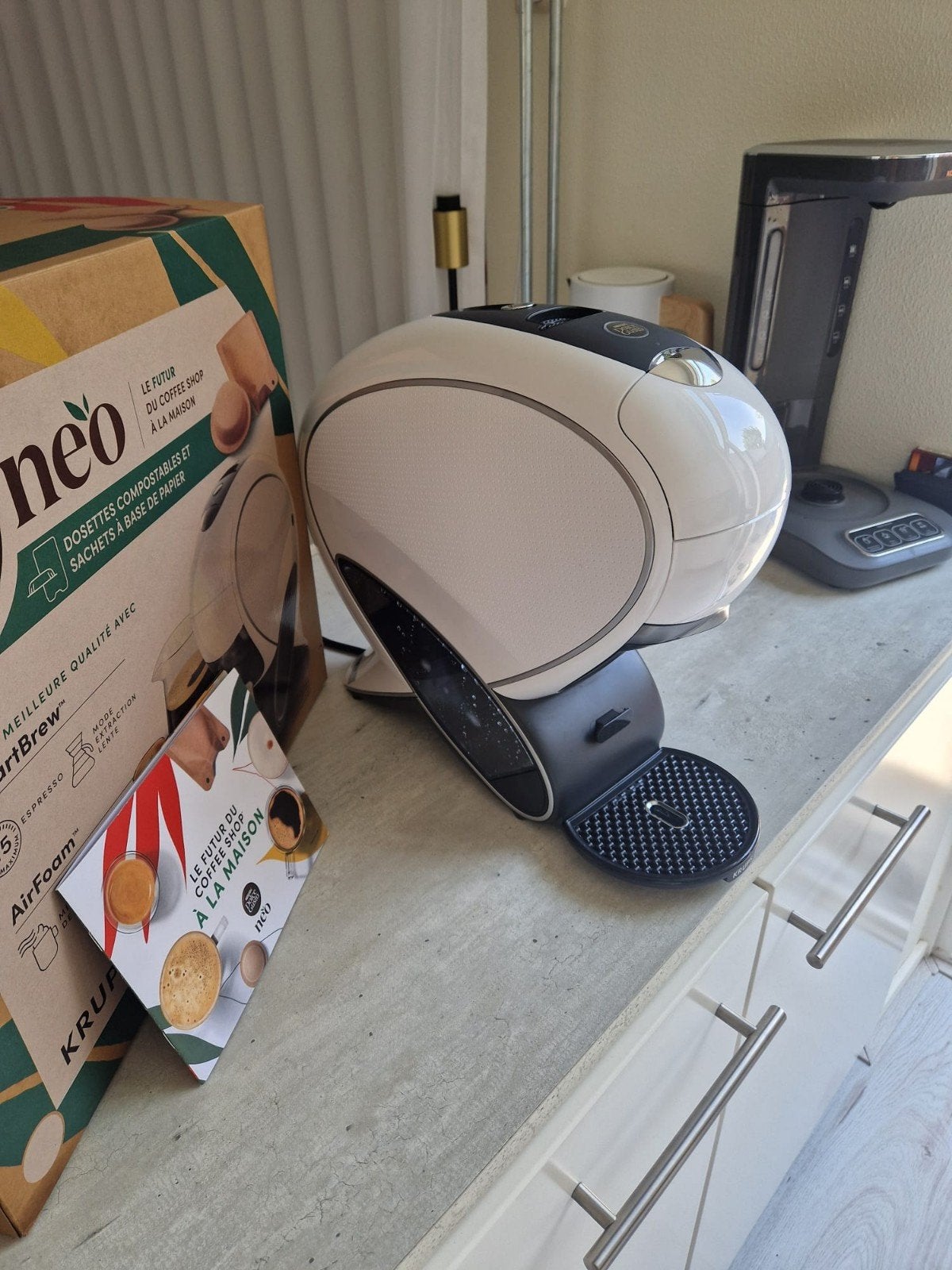 Nescafé Dolce Gusto Neo Koffiemachine - Nieuw, Ophalen, Koffiepads en cups, 2 tot 4 kopjes, Koffiemachine