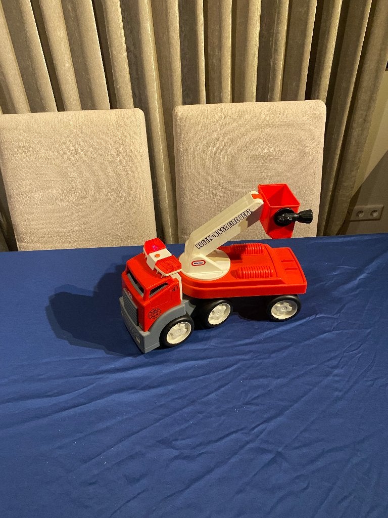 Little Tikes Brandweer hoogwerker met licht, Ophalen of Verzenden, Gebruikt, Overige typen, Met licht