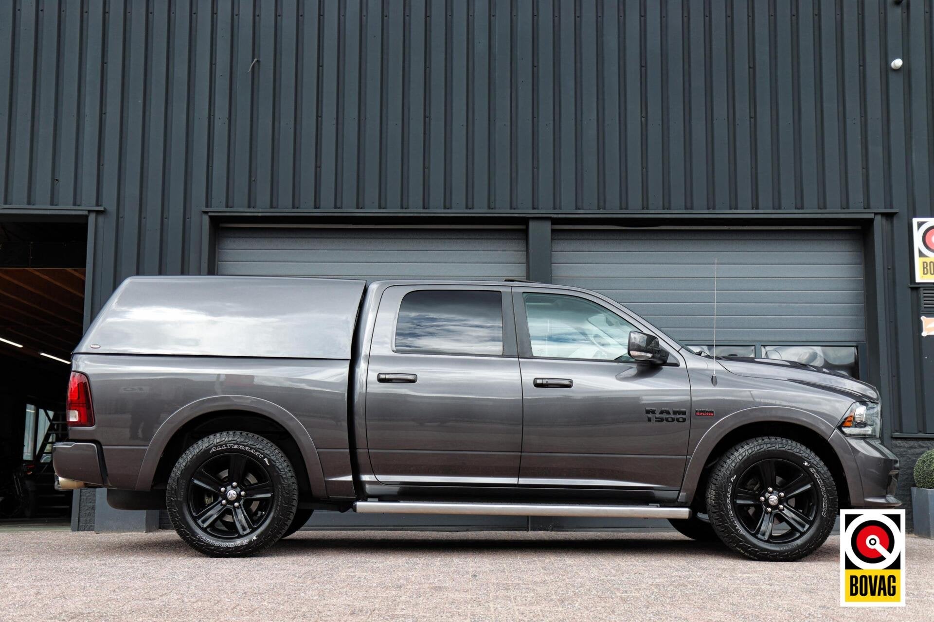 Dodge Ram 1500 5.7 V8 Crew Cab |1e EIGENAAR|SCHUIFDAK|300 LI, Auto's, Automaat, Gebruikt, 5654 cc, Met garantie (alle)