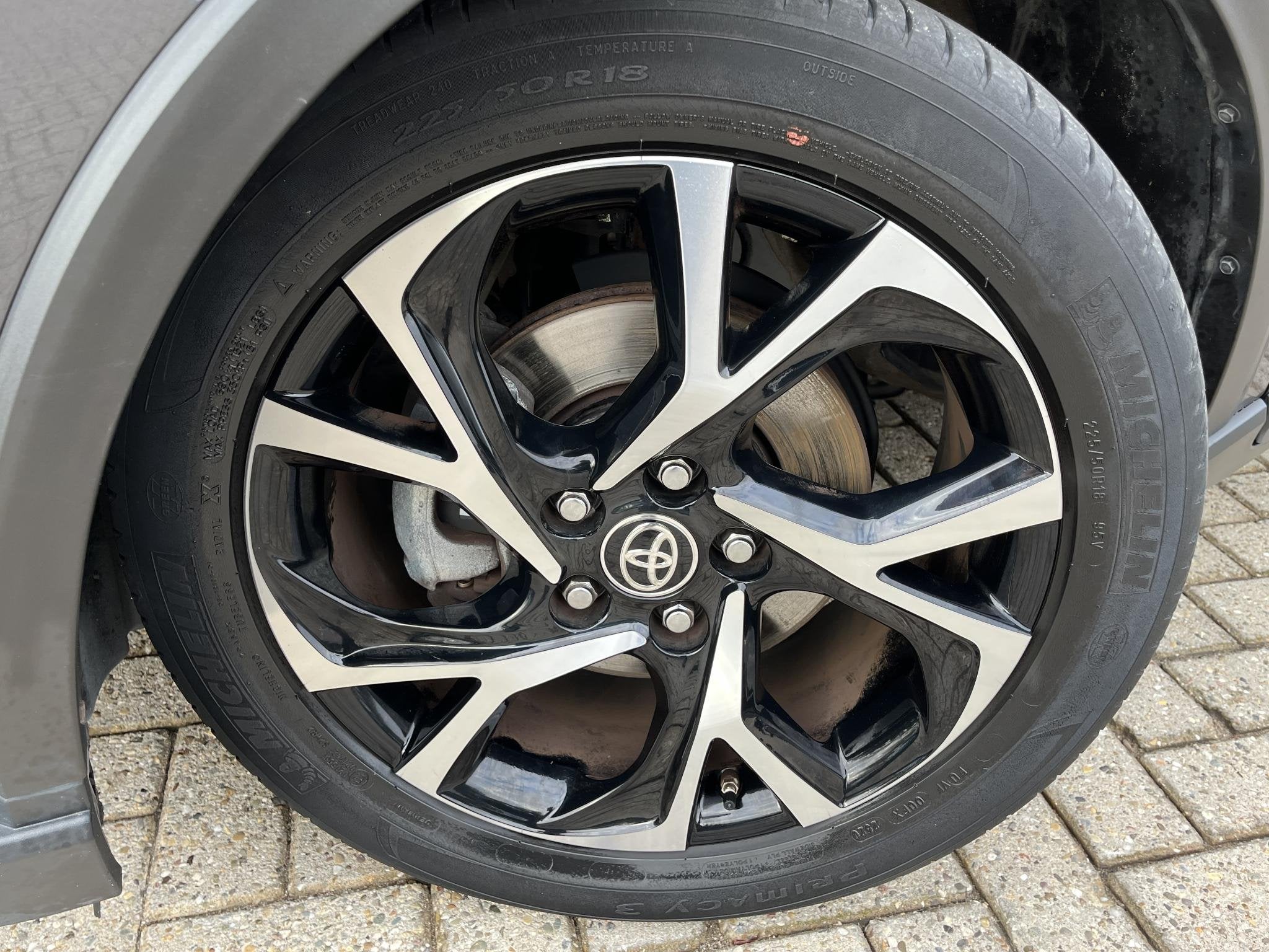 Toyota C-HR 1.8 Hybrid First Edition / bearlock / dodehoekde, Auto's, Stof, Euro 6, 4 cilinders, 122 pk