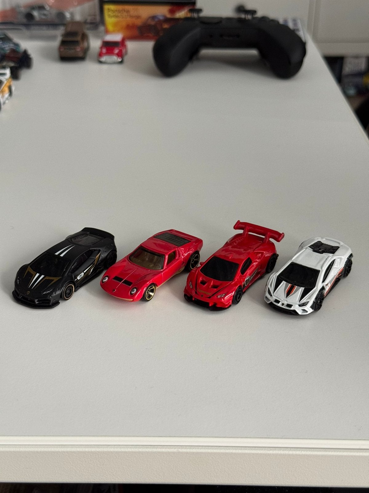 Hot Wheels Lamborghini bundel, Hobby en Vrije tijd, Ophalen of Verzenden, Zo goed als nieuw, Auto