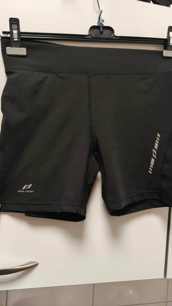 Pro Touch sportshort zwart maat M, Kleding | Dames, Maat 38/40 (M), Zwart, Ophalen of Verzenden, Zo goed als nieuw