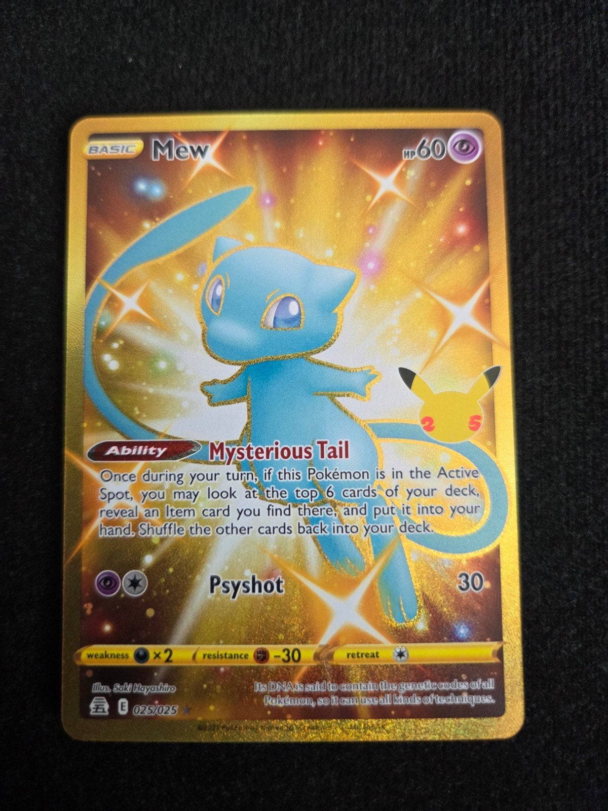 Mew Gold Secret Rare Celebrations Pokémon Kaart, Hobby en Vrije tijd, Verzamelkaartspellen | Pokémon, Ophalen of Verzenden, Zo goed als nieuw