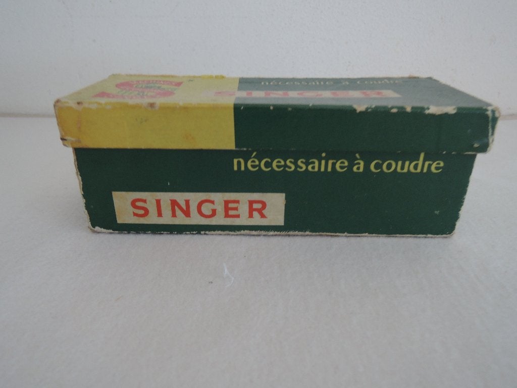 Oud Singer doosje, Antiek en Kunst, Antiek | Naaimachines, Ophalen of Verzenden