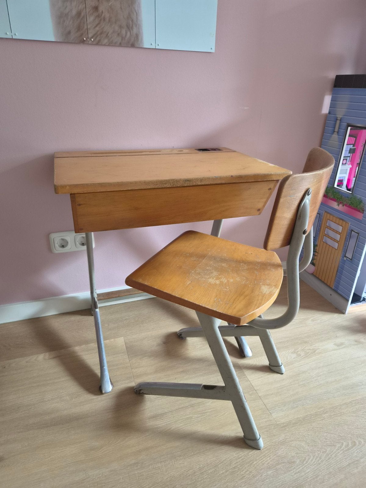 Vintage bureau / schoolbankje voor kinderen, Ophalen, Gebruikt, Tafel(s) en Stoel(en)