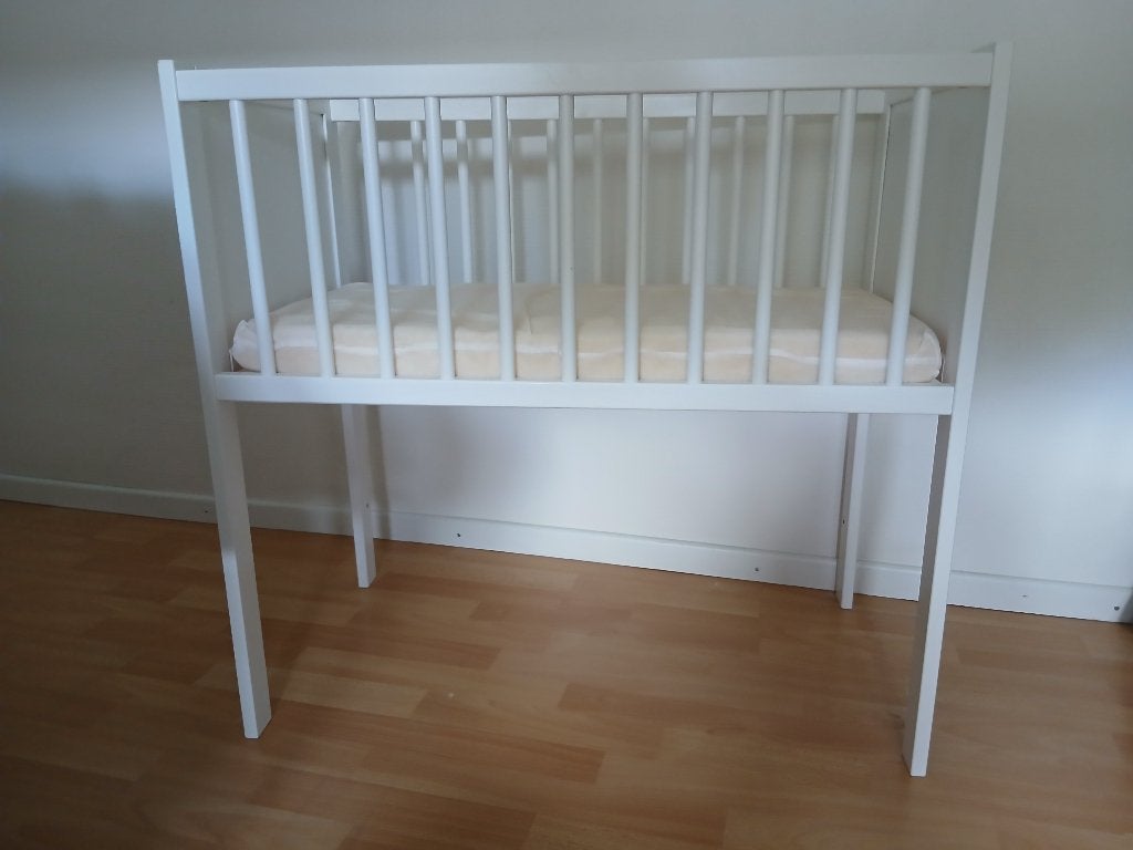 Wiegje co-sleeper met matrasje en 2 lakentjes, Ophalen, Zo goed als nieuw, Wieg
