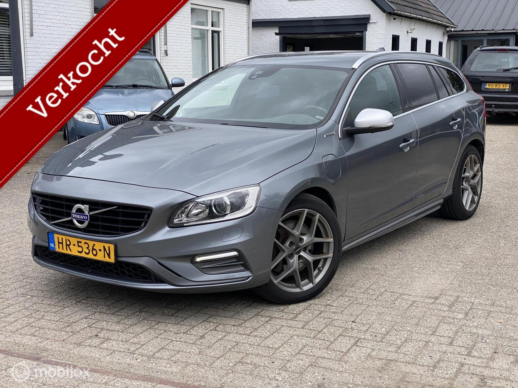 Volvo V60 2.4 D6 Twin Engine R-Design | Lees tekst! |, Automaat, Euro 6, Automatische klimaatregeling, Vierwielaandrijving
