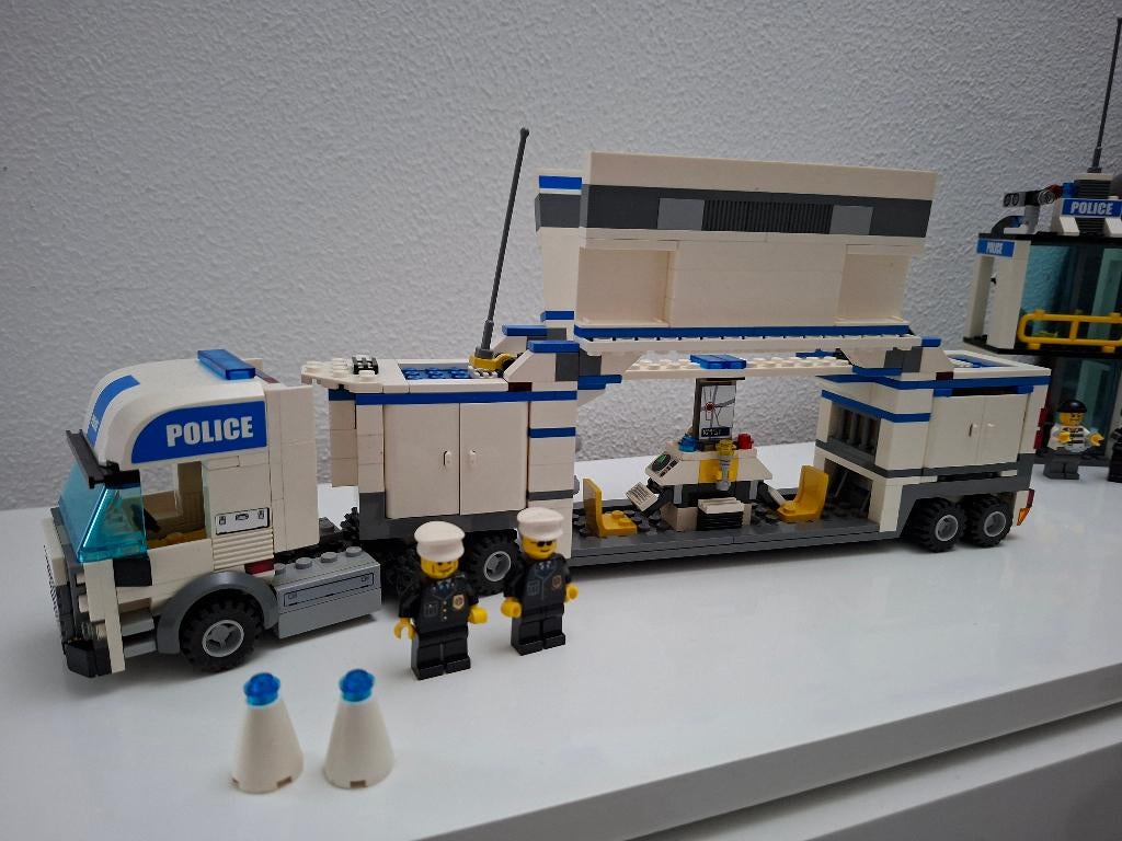 LEGO 7743 Politie commando centrum, Ophalen of Verzenden, Gebruikt, Compleet, Lego