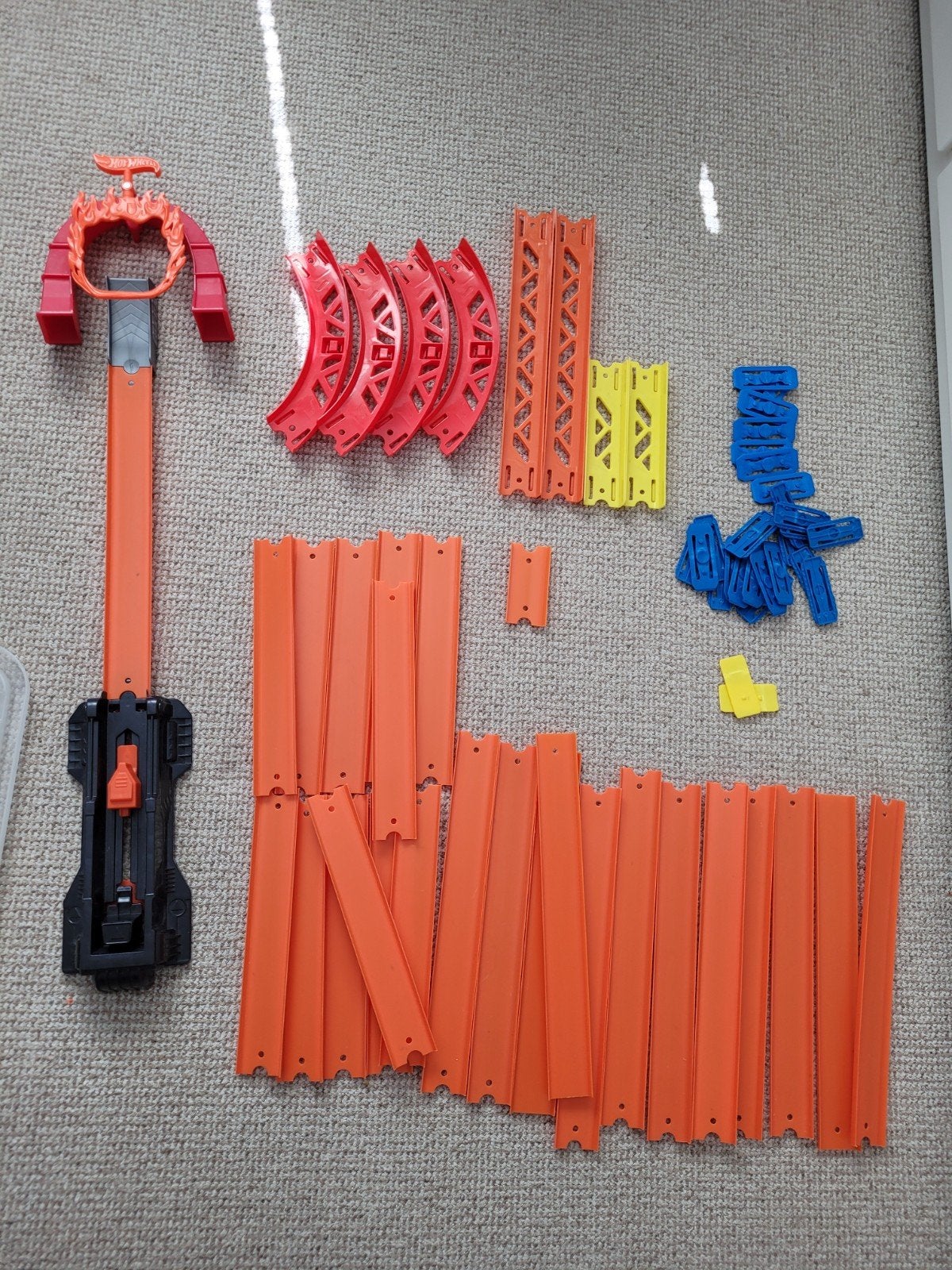 Hot Wheels baan delen, jump en verschillende auto's., Ophalen, Zo goed als nieuw, Handmatig, Hot Wheels