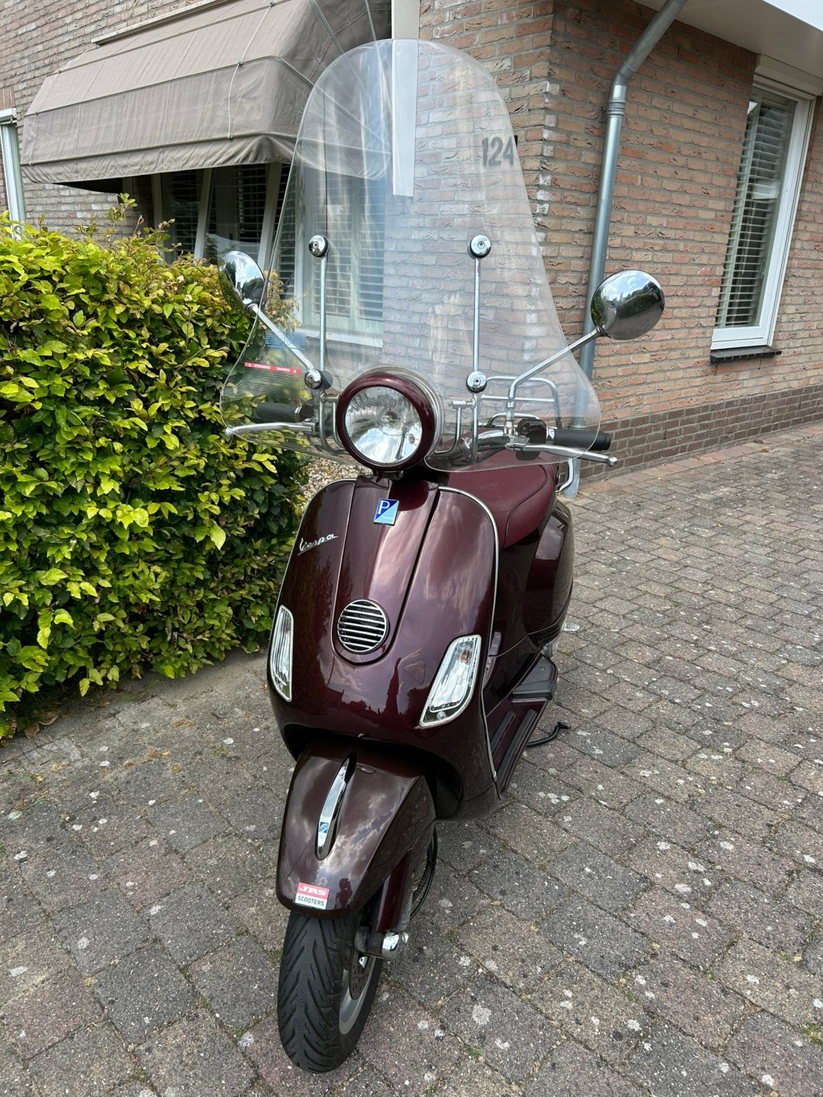 Mooie Vespa LXV 50cc 2011, Fietsen en Brommers, Ophalen, Gebruikt, Vespa LXV, Benzine