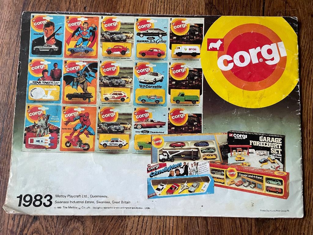 Corgi juniors 1983 folder catalogus, Ophalen of Verzenden, Nieuw, Auto
