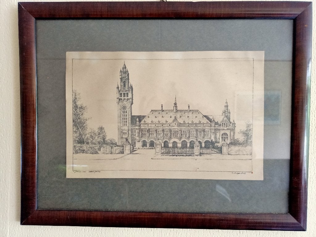 Schets Vredespaleis 's Gravenhage, Ophalen, Achter glas
