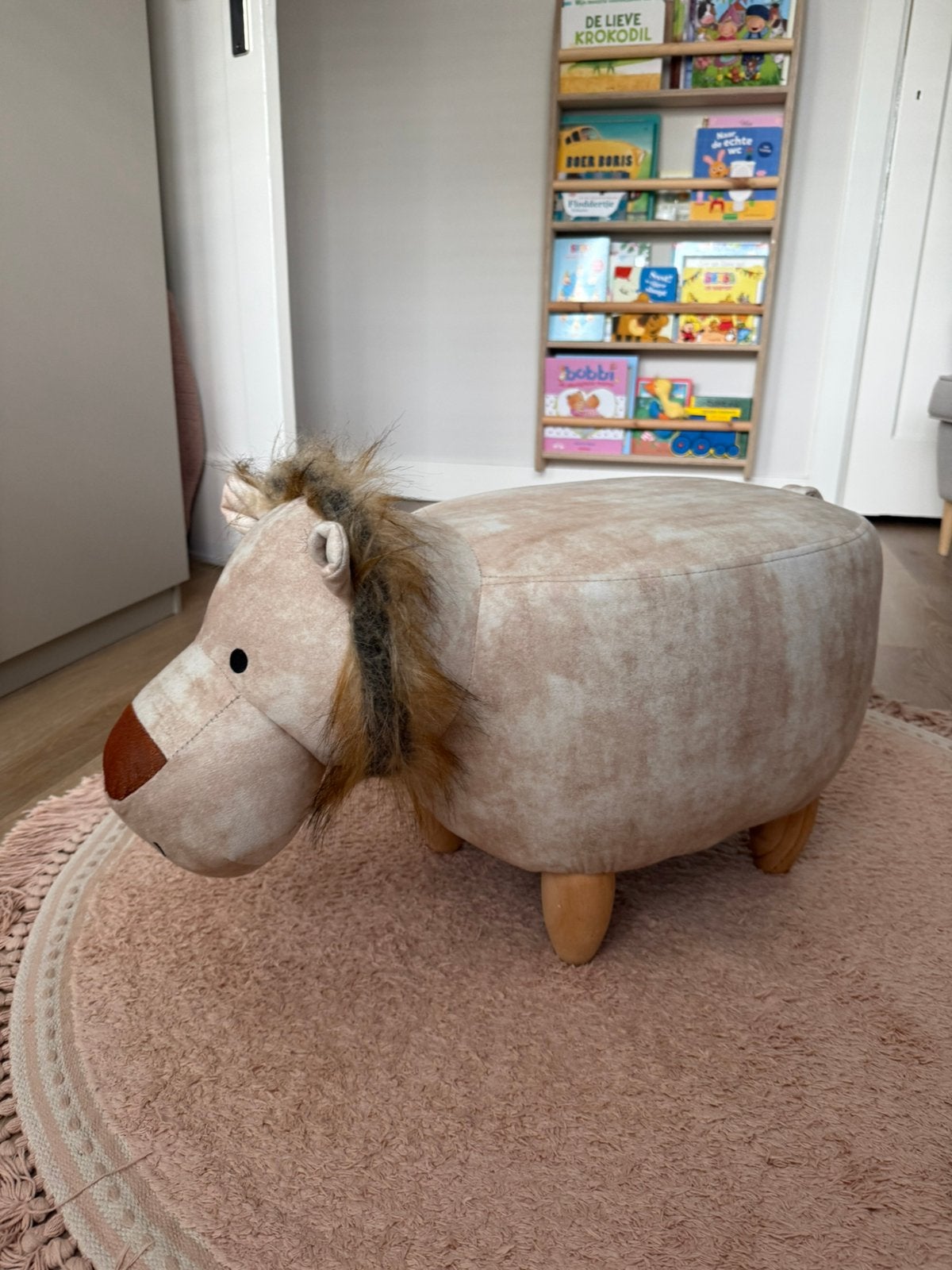 Kinderpoef leeuw, Ophalen, Zo goed als nieuw, Rond, Minder dan 50 cm