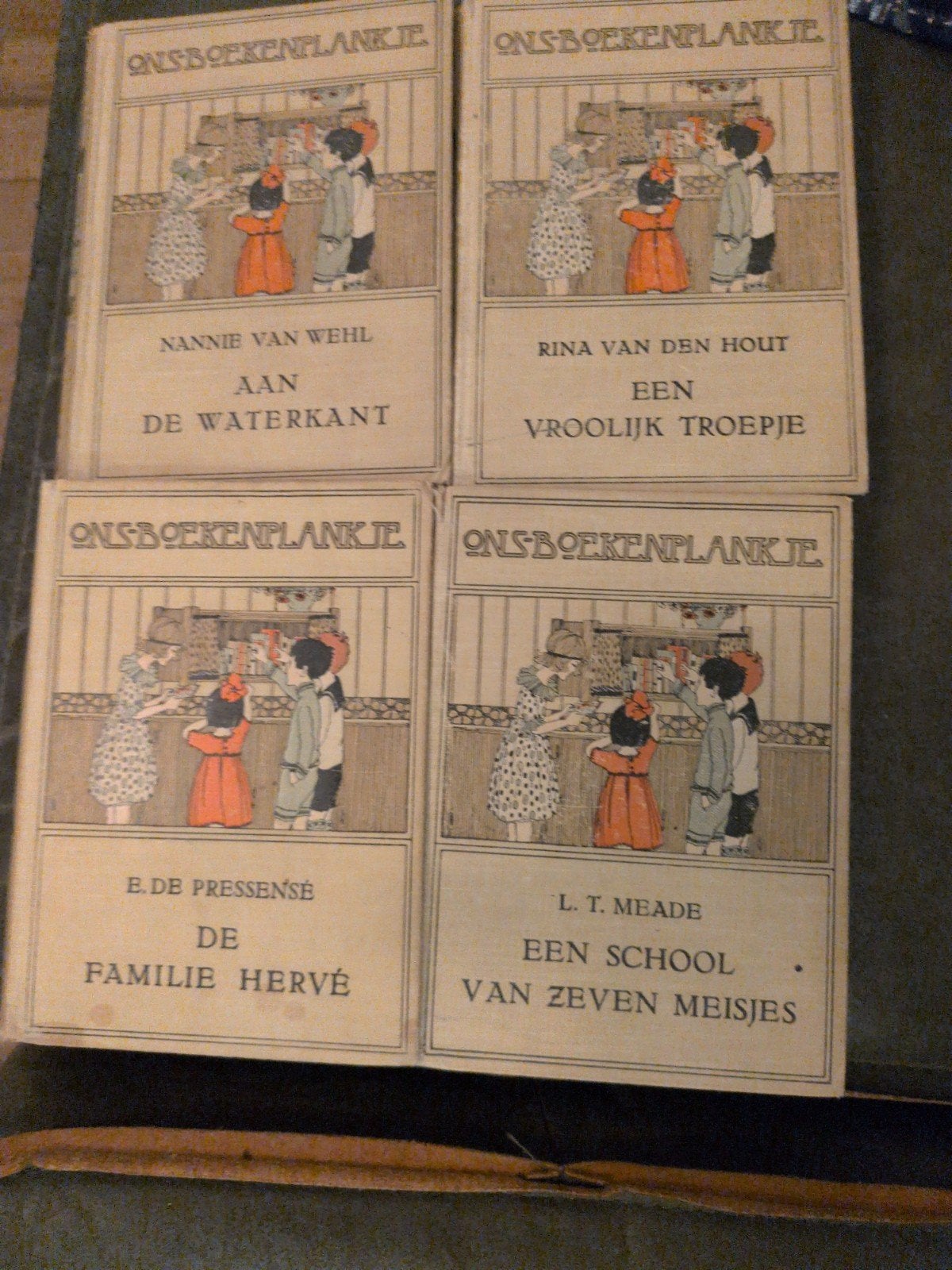Ons Boekenplankje - 4 vintage kinderboeken, Boeken, Ophalen of Verzenden, Gelezen, Nannie van Wehl, Rina van den Hout, E. de Pressensé, L.T. Meade