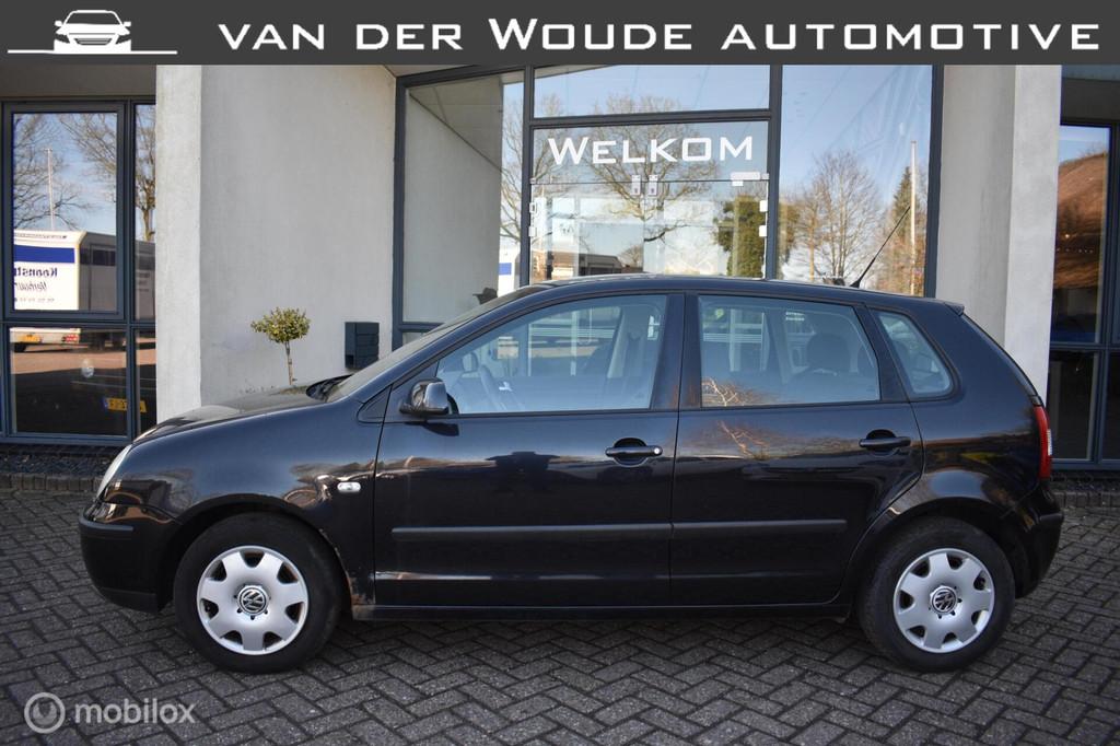 Volkswagen Polo 1.4-16V 5DRS, Airco|Cruise, Auto's, Voorwielaandrijving, Stof, 40 €/maand, 4 cilinders