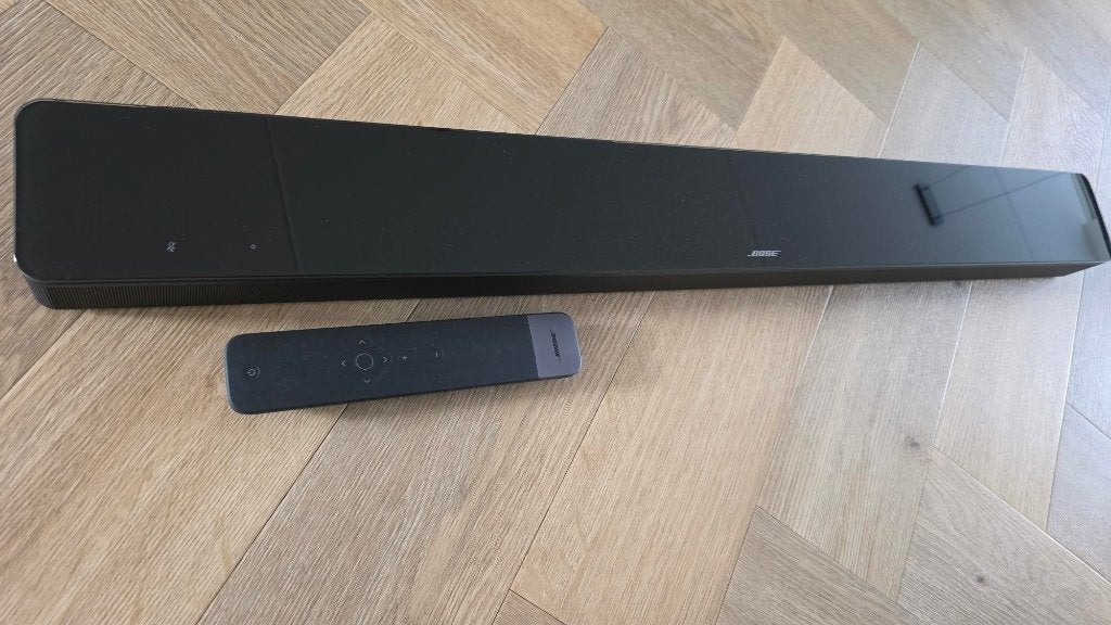 Foto 5 van Bose Soundbar 700 - Zwart - In uitstekende staat