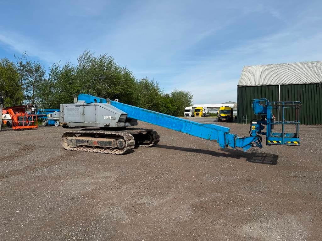 Aichi SR 18 A Rups telescoop hoogwerker 20m (bj 2007), Zakelijke goederen, Machines en Bouw | Liften, Steigers en Ladders