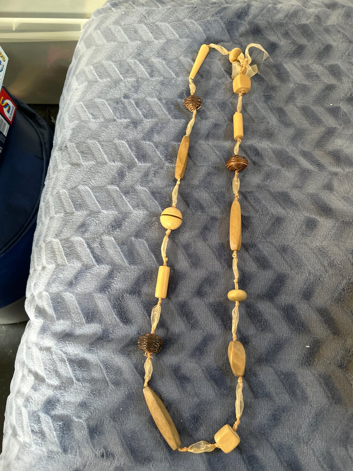 Manouk Ketting met Houten Kralen en Lint, Ophalen of Verzenden, Zo goed als nieuw, Beige, Overige materialen