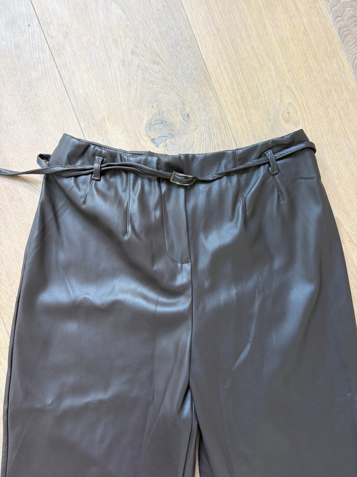 GARCONNE vegan leather broek bruin mt M en mt L, Maat 38/40 (M), Verzenden, Parijs, Nieuw